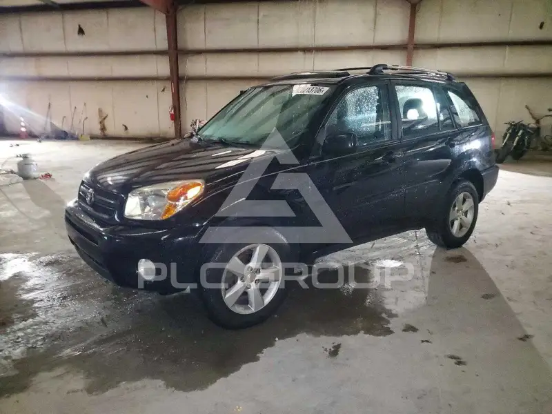 2004 Toyota RAV4 фото