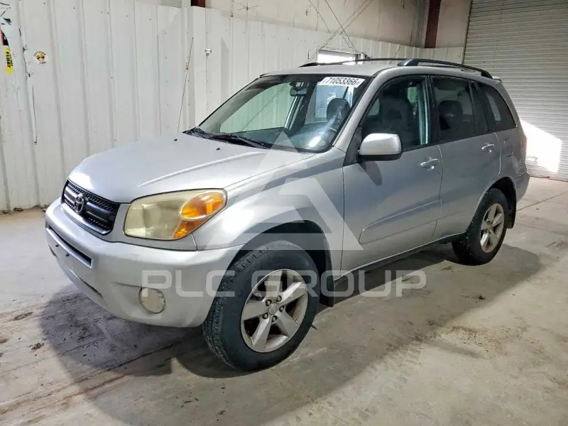 2004 Toyota RAV4 photo