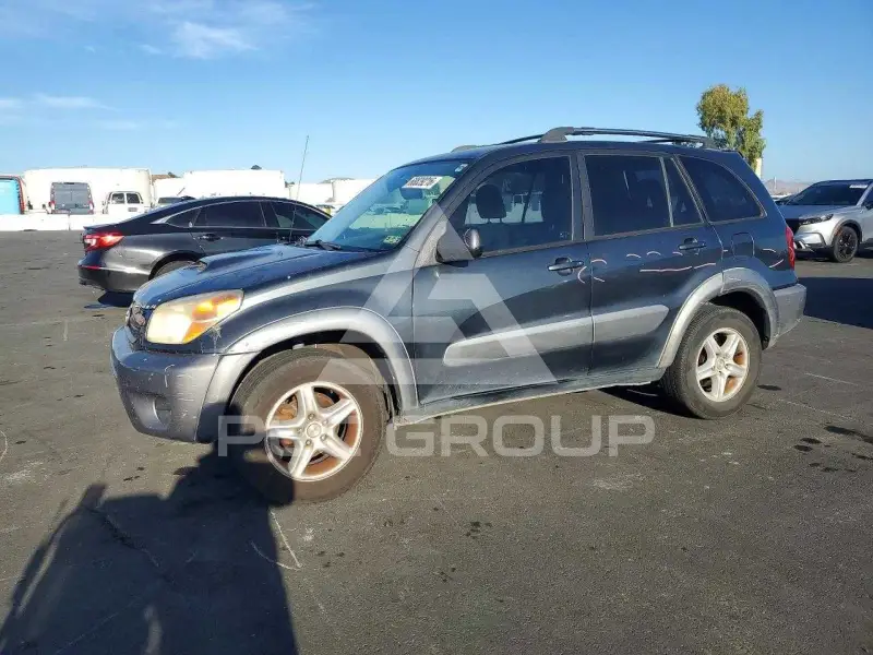 2004 Toyota RAV4 фото