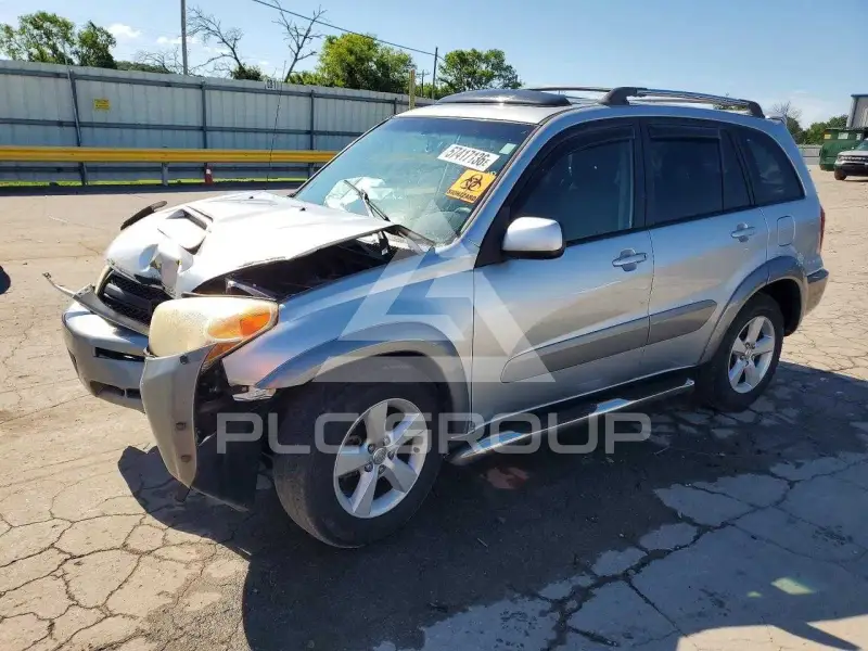2004 Toyota RAV4 фото