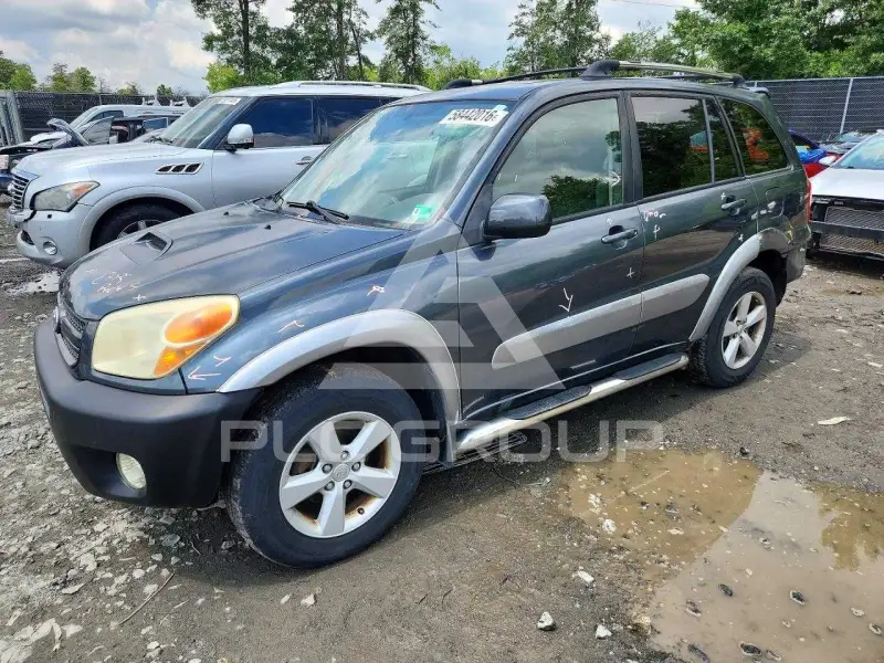 2004 Toyota RAV4 photo