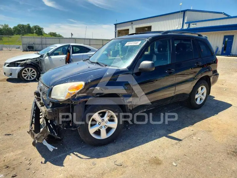 2004 Toyota RAV4 photo