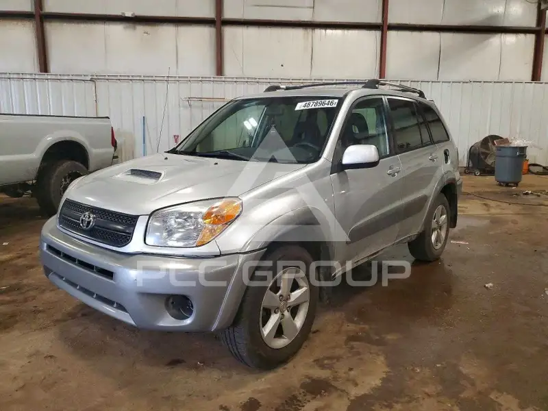 2004 Toyota RAV4 фото