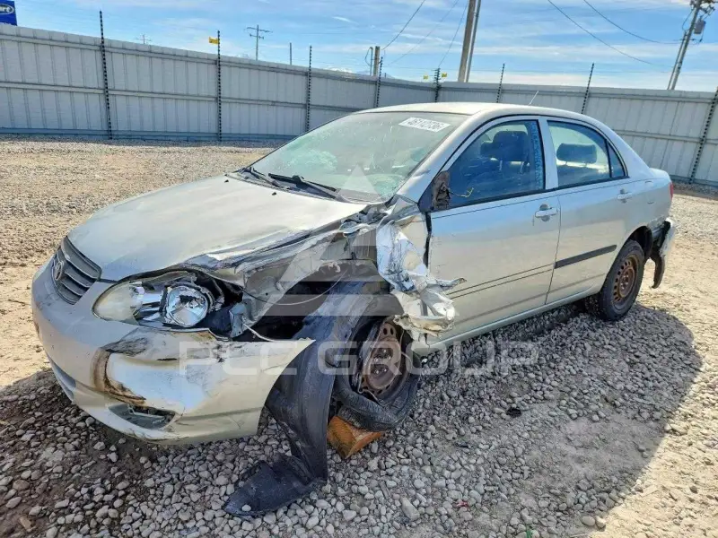 2004 Toyota COROLLA фото