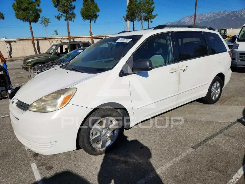 2004 Toyota SIENNA фото