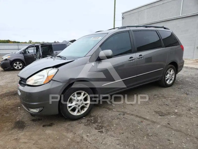 2004 Toyota SIENNA фото