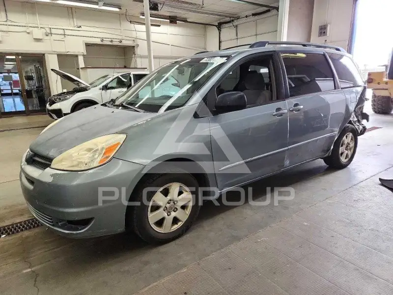 2004 Toyota SIENNA фото