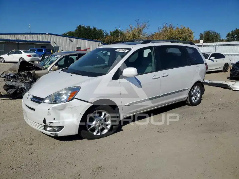 2004 Toyota SIENNA фото