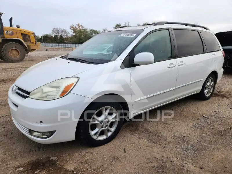 2004 Toyota SIENNA фото
