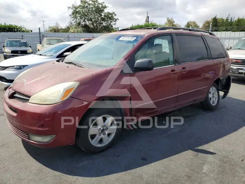 2004 Toyota SIENNA photo