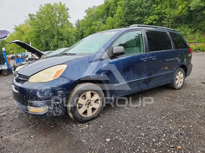 2004 Toyota SIENNA фото