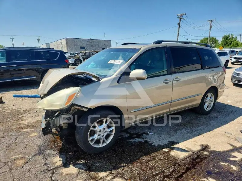2004 Toyota SIENNA фото