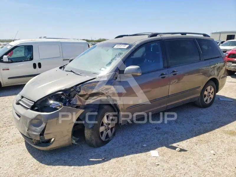 2004 Toyota SIENNA фото