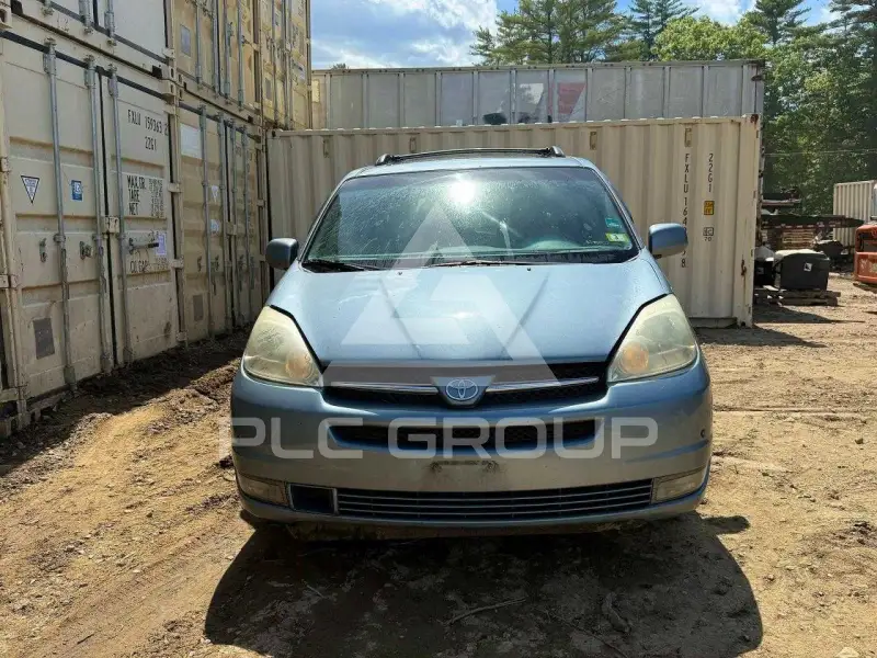 2004 Toyota SIENNA фото
