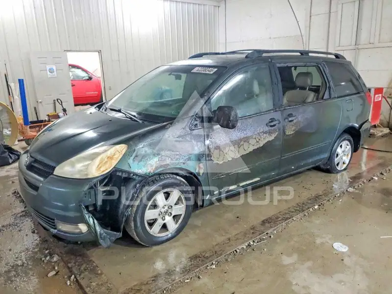 2004 Toyota SIENNA фото