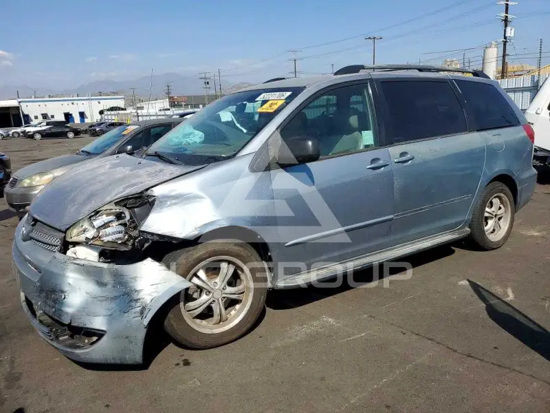 2004 Toyota SIENNA фото