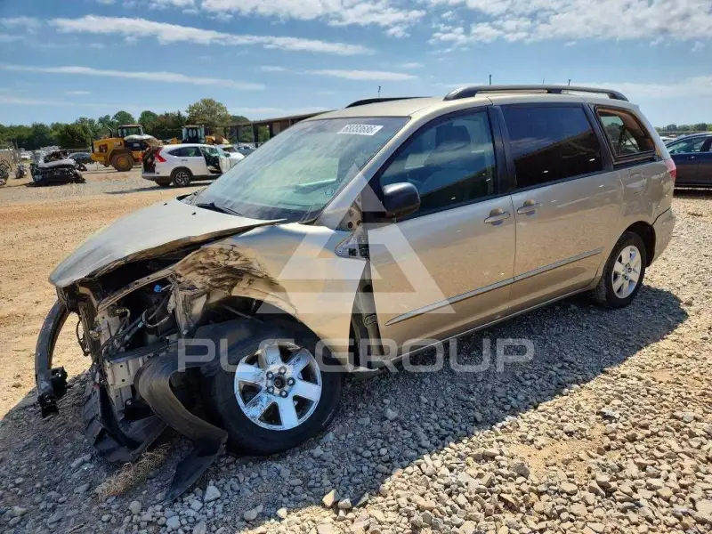 2004 Toyota SIENNA фото