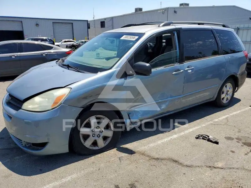 2004 Toyota SIENNA фото