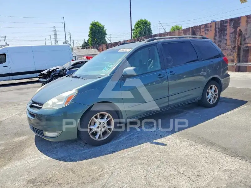 2004 Toyota SIENNA фото