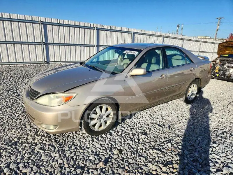 2004 Toyota CAMRY photo