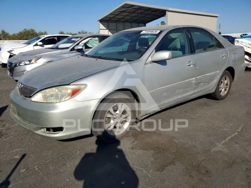 2004 Toyota CAMRY фото