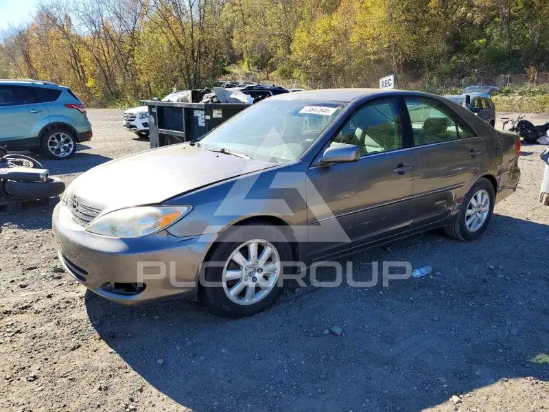 2004 Toyota CAMRY фото