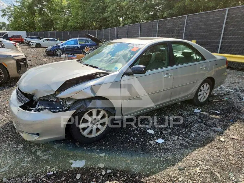2004 Toyota CAMRY фото