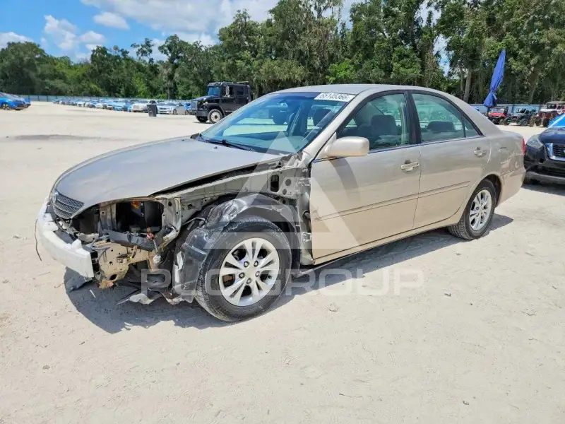 2004 Toyota CAMRY photo