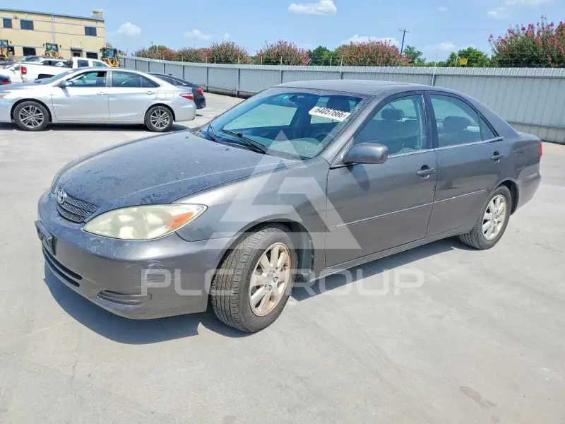 2004 Toyota CAMRY photo
