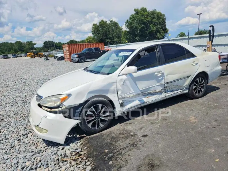 2004 Toyota CAMRY фото
