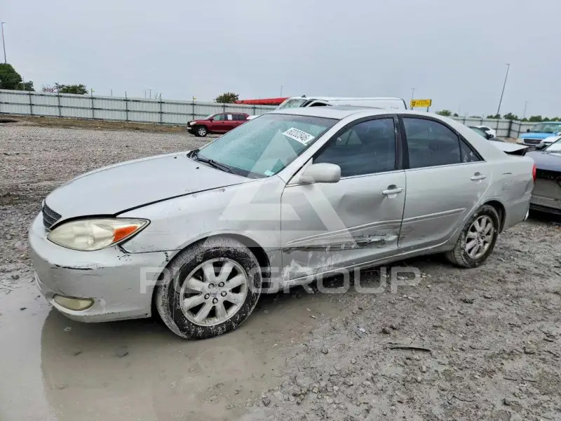 2004 Toyota CAMRY фото