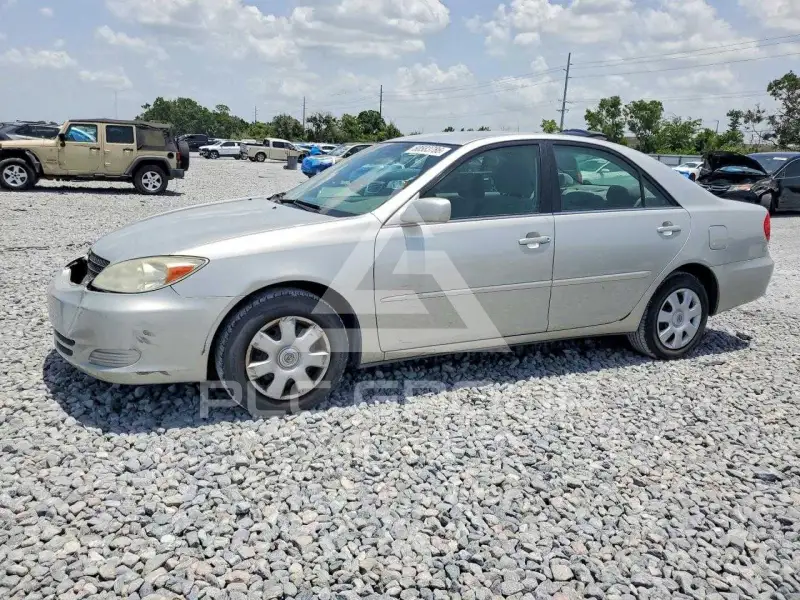 2004 Toyota CAMRY photo
