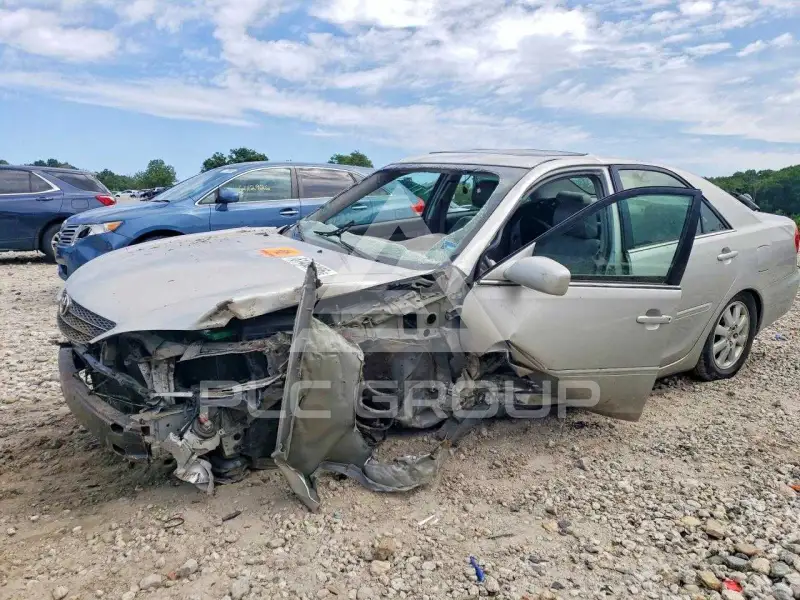 2004 Toyota CAMRY фото