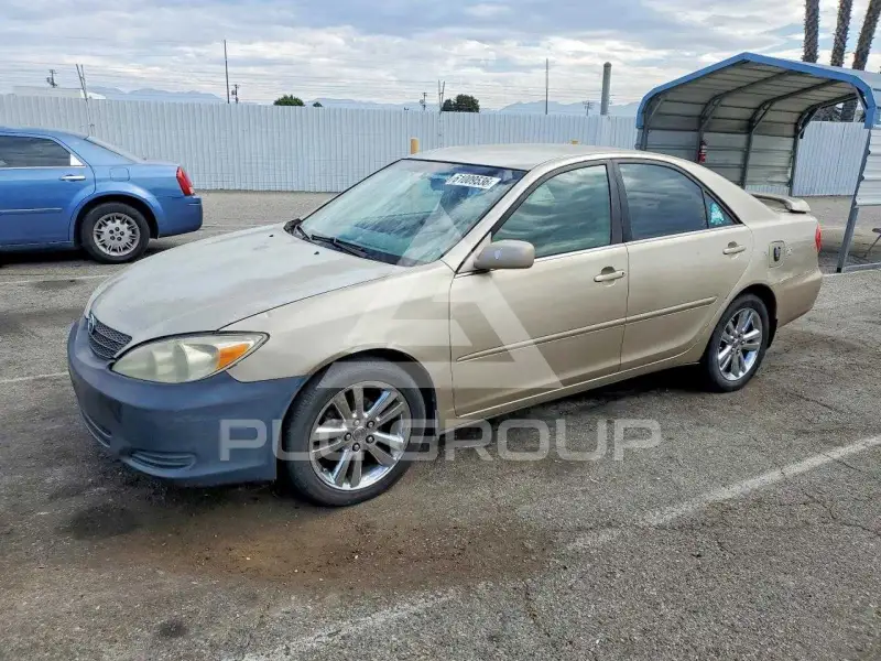 2004 Toyota CAMRY photo