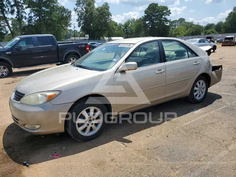 2004 Toyota CAMRY photo