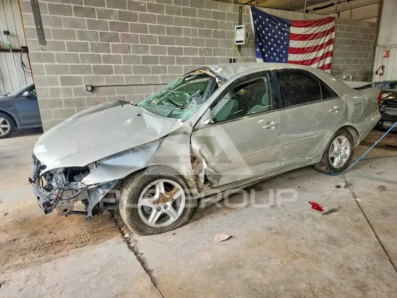 2004 Toyota CAMRY photo