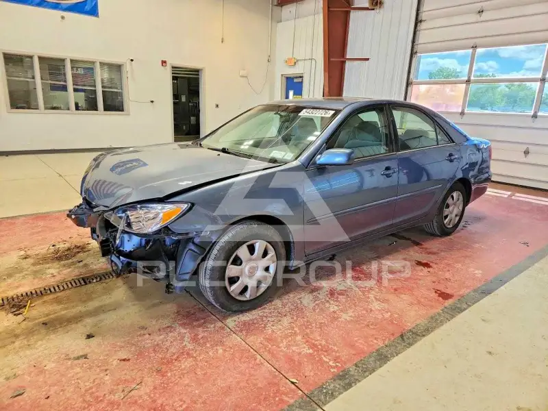 2004 Toyota CAMRY фото