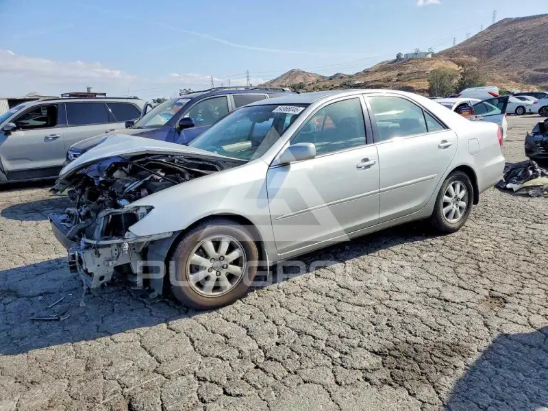 2004 Toyota CAMRY фото