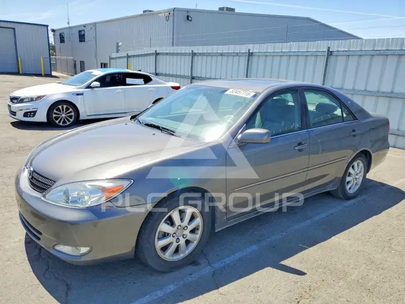 2004 Toyota CAMRY фото