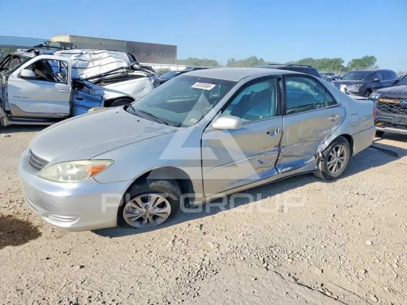 2004 Toyota CAMRY фото