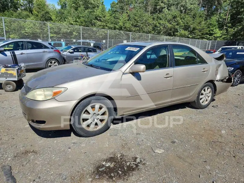 2004 Toyota CAMRY photo