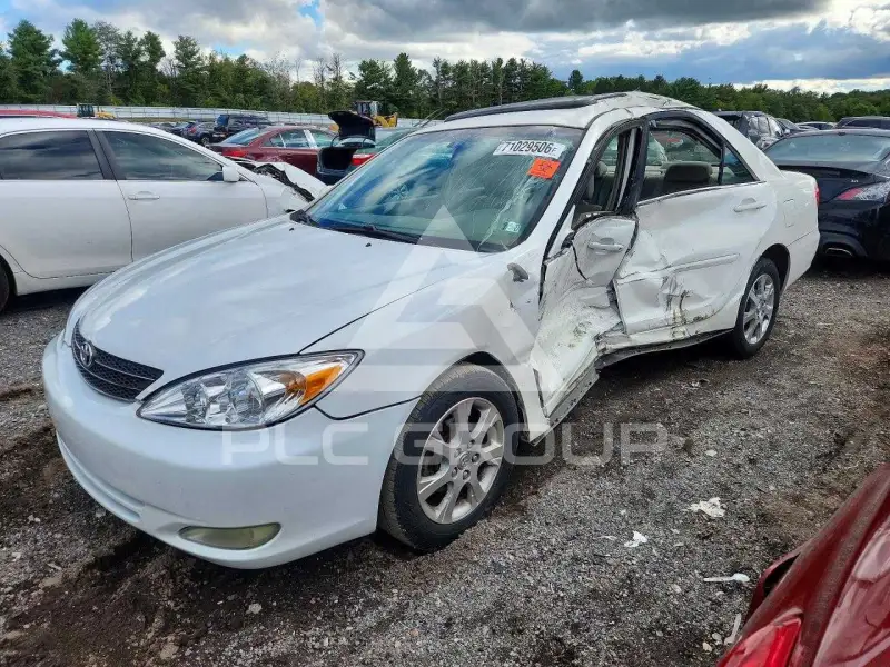 2004 Toyota CAMRY фото