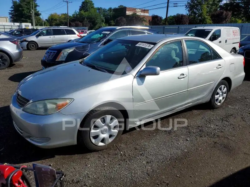 2004 Toyota CAMRY photo