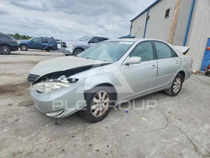 2004 Toyota CAMRY фото