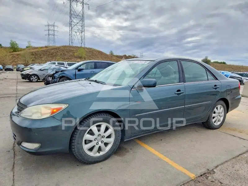 2004 Toyota CAMRY photo