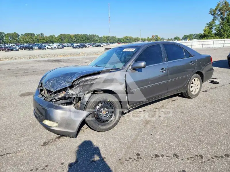 2004 Toyota CAMRY фото