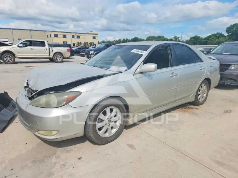 2004 Toyota CAMRY фото