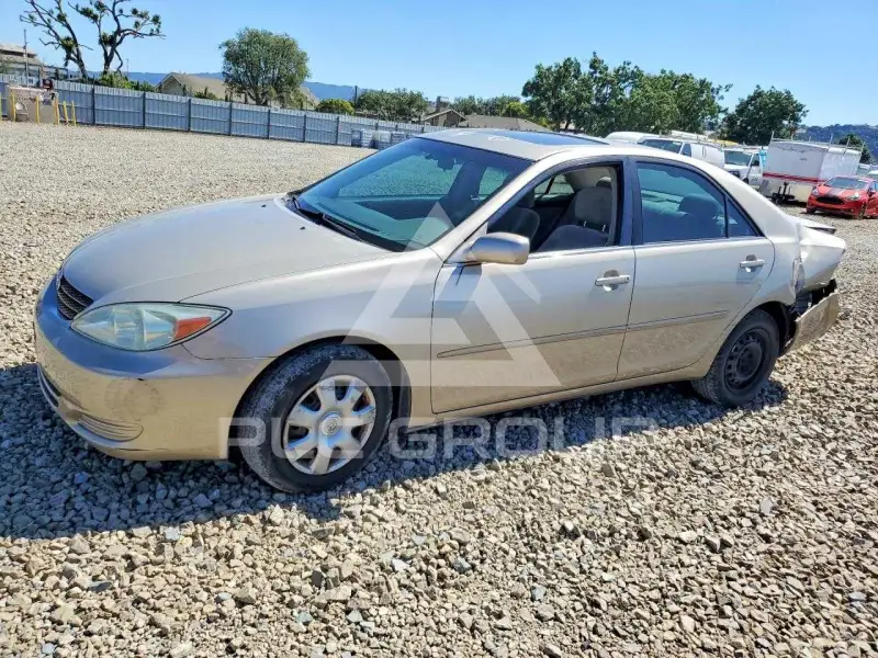 2004 Toyota CAMRY photo