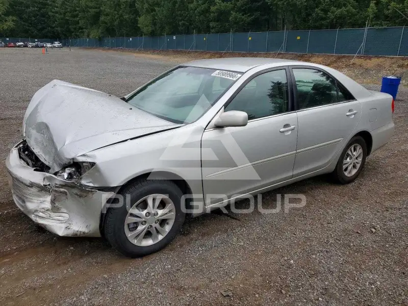 2004 Toyota CAMRY фото