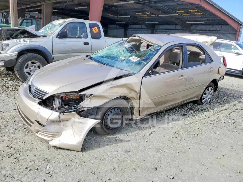 2004 Toyota CAMRY фото